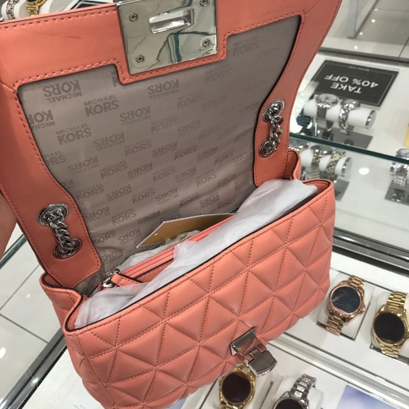 Michael Kors Vivianne Medium Chain Shoulder Flap - Picture 5 of 5